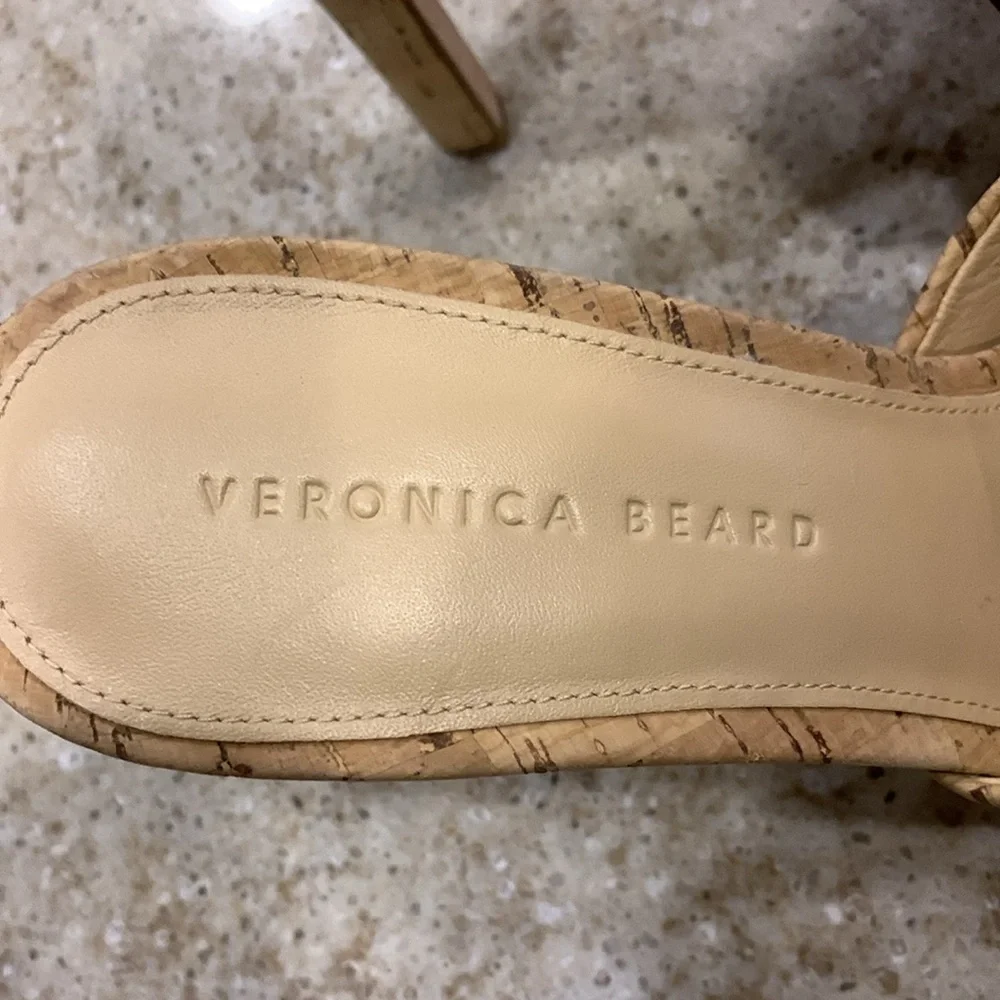 NWOT Veronica Beard Dali Platform in Natural Size 9